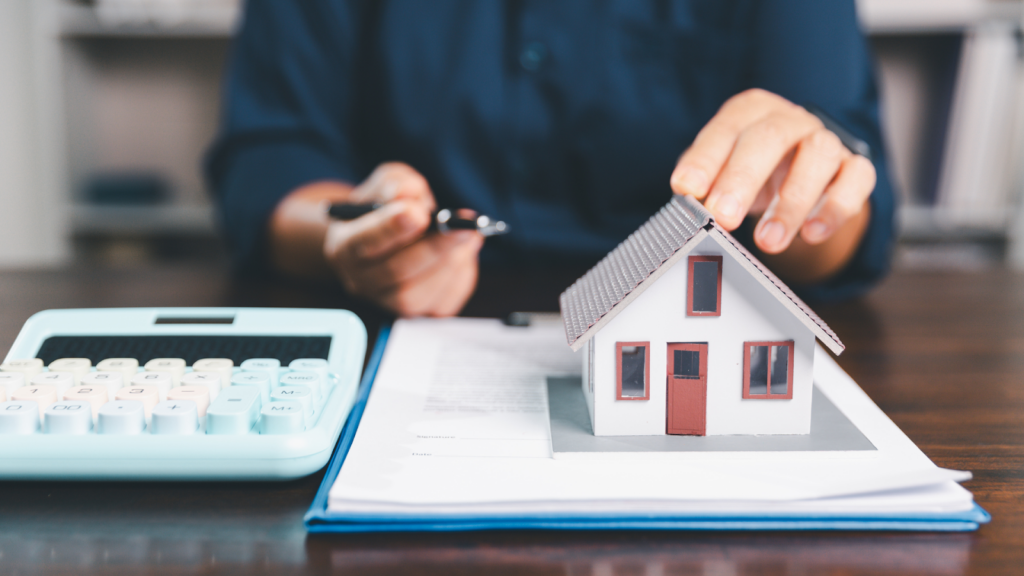 Tax agent explaining property taxes in Texas